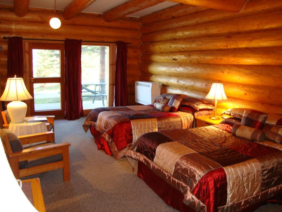 Helmcken Falls Lodge Cabin Rooms And Rv Park 클리어워터비치 외부 사진