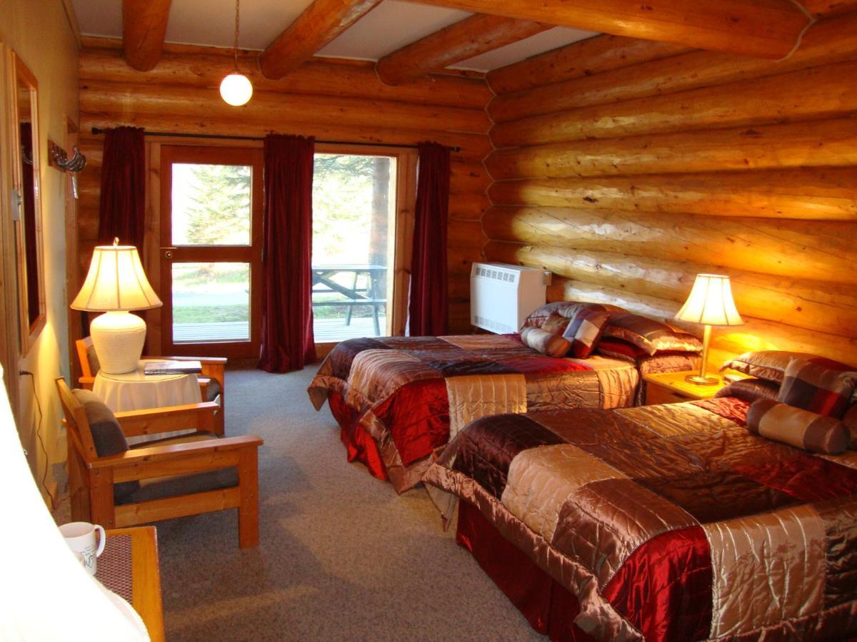 Helmcken Falls Lodge Cabin Rooms And Rv Park 클리어워터비치 외부 사진