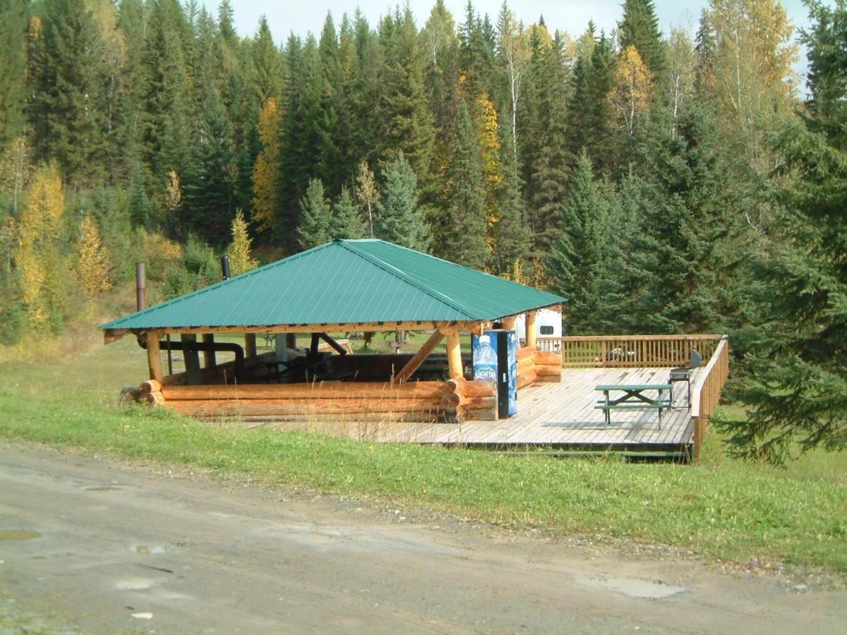 Helmcken Falls Lodge Cabin Rooms And Rv Park 클리어워터비치 외부 사진