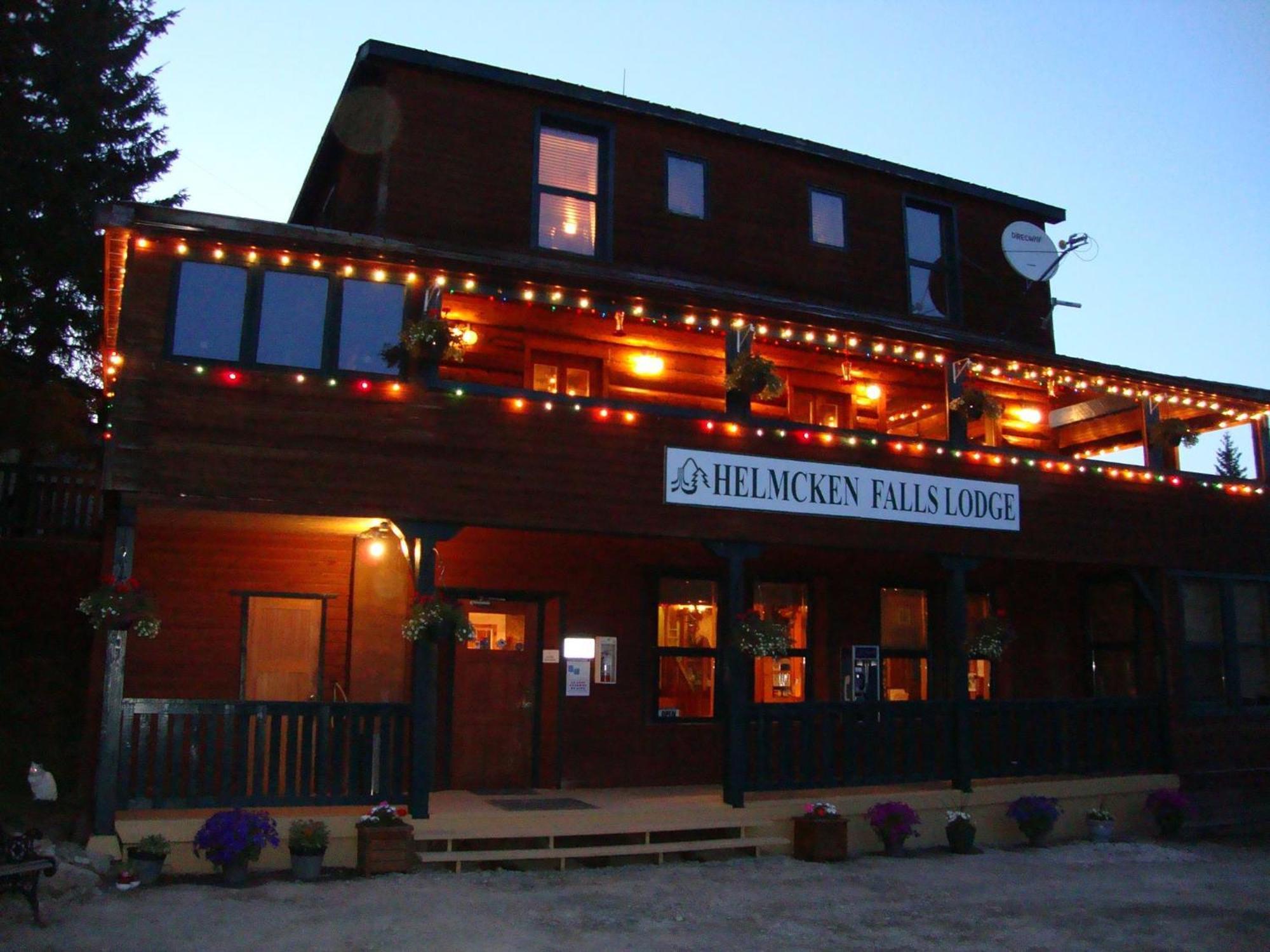 Helmcken Falls Lodge Cabin Rooms And Rv Park 클리어워터비치 외부 사진