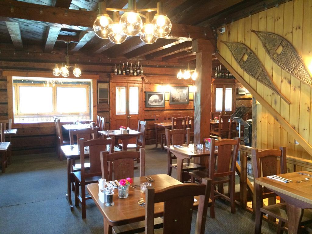 Helmcken Falls Lodge Cabin Rooms And Rv Park 클리어워터비치 외부 사진