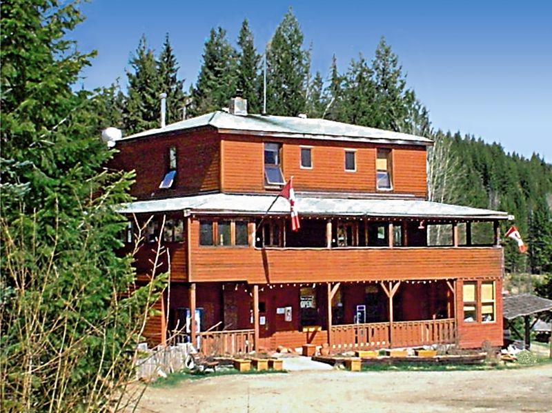 Helmcken Falls Lodge Cabin Rooms And Rv Park 클리어워터비치 외부 사진