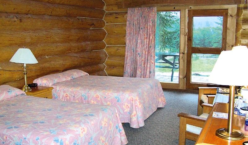Helmcken Falls Lodge Cabin Rooms And Rv Park 클리어워터비치 외부 사진